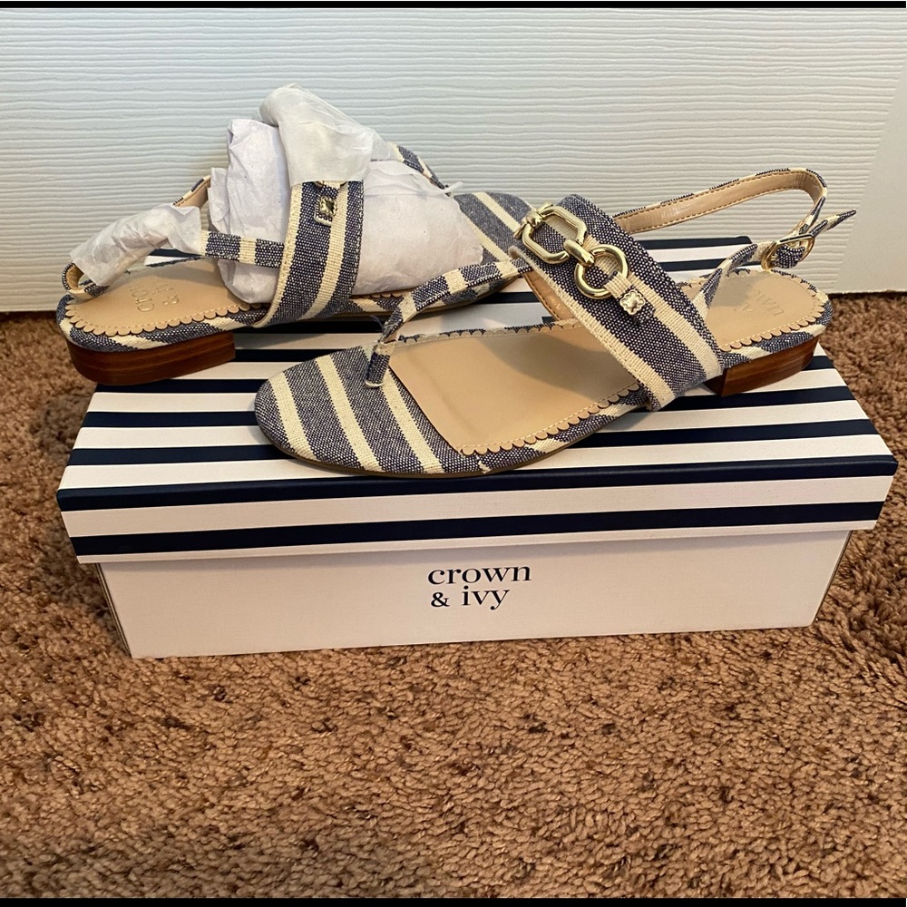 New in Box Crown & Ivy Striped Sandals Sz 6.5